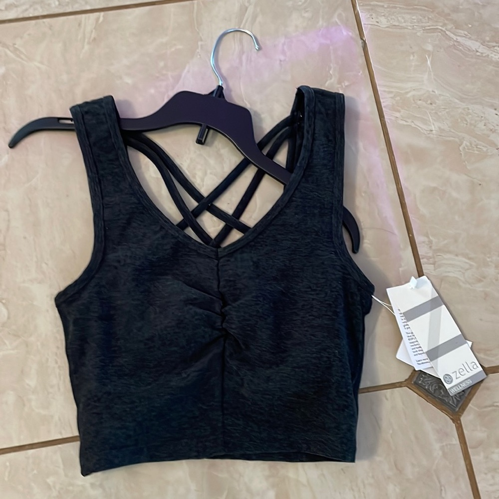Zelle sports bra